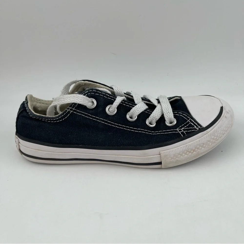 Converse Unisex Kids CTAS Black White Canvas Low Top Sneakers Shoes - Size 12 C